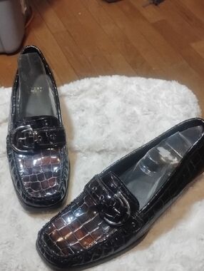 stuart weitzman brown croc loafers womens 8 1/2 m slip-on shoes flats